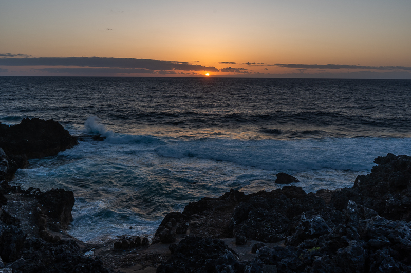沖縄海と朝日